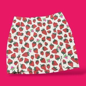 Cider Strawberry Slit Mini Skirt Unlined Size Small